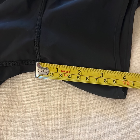 LULULEMON • Hotty Hot black running athletic shorts • Drawstring • Size 8 - Picture 12 of 15